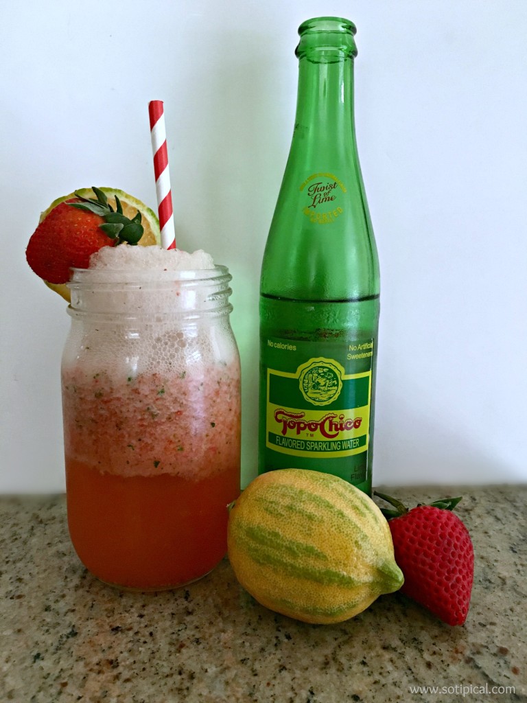 sparkling strawberry lemon cooler
