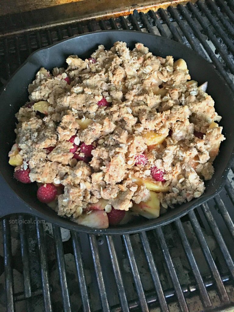fruit crisp crumble topping bbq grill
